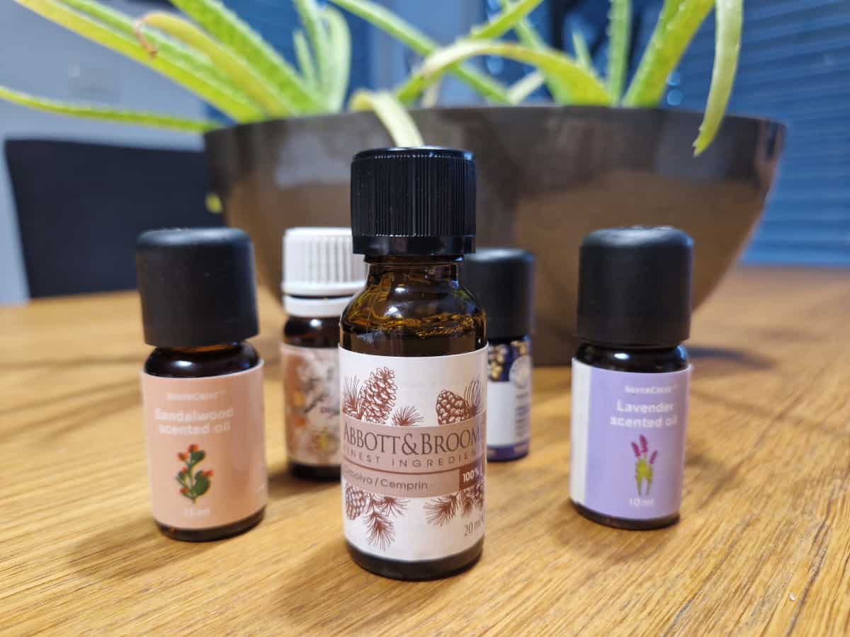 Fragrance oil vs essential oil in candles