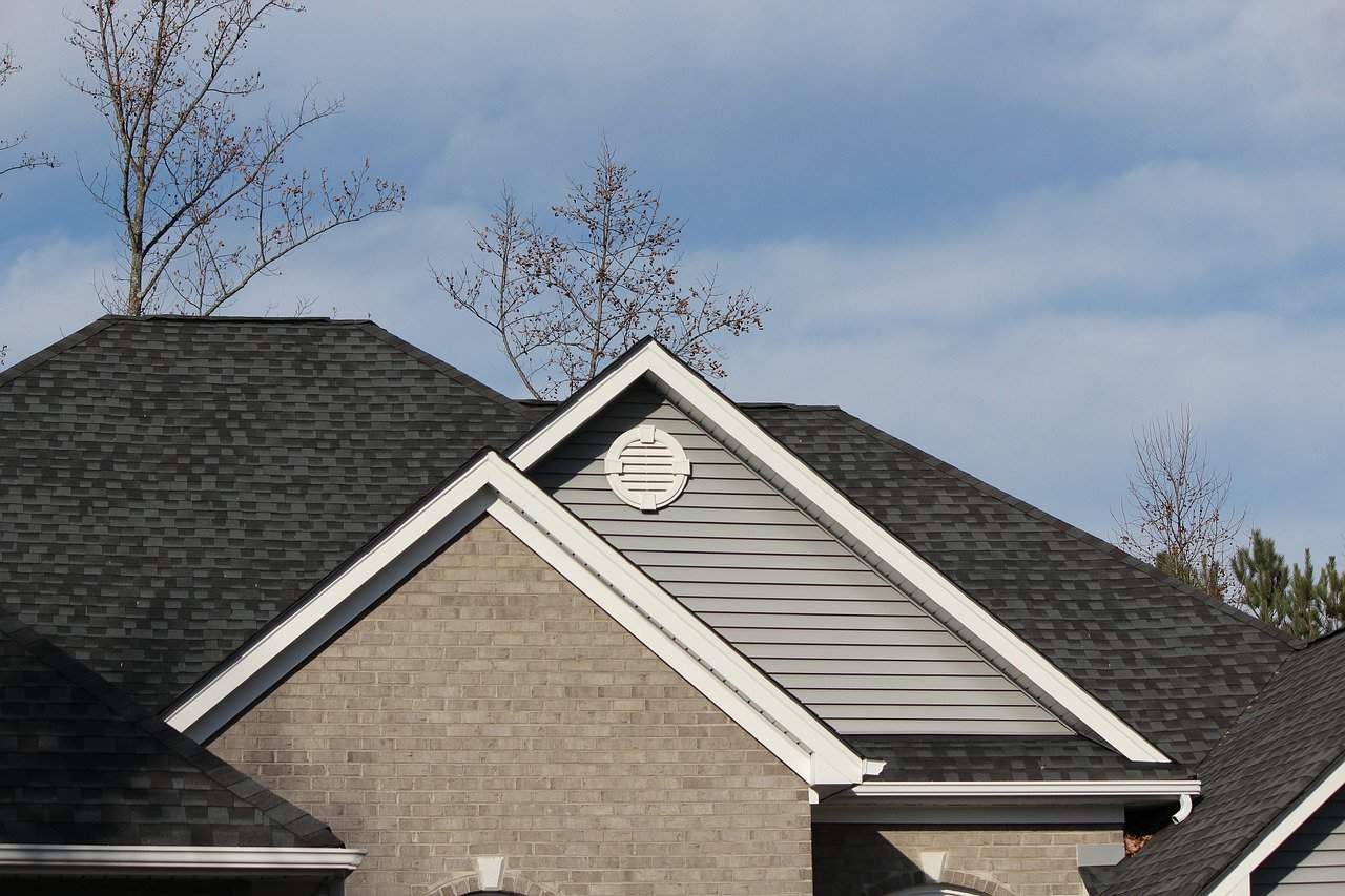 Can you pressure wash soffits