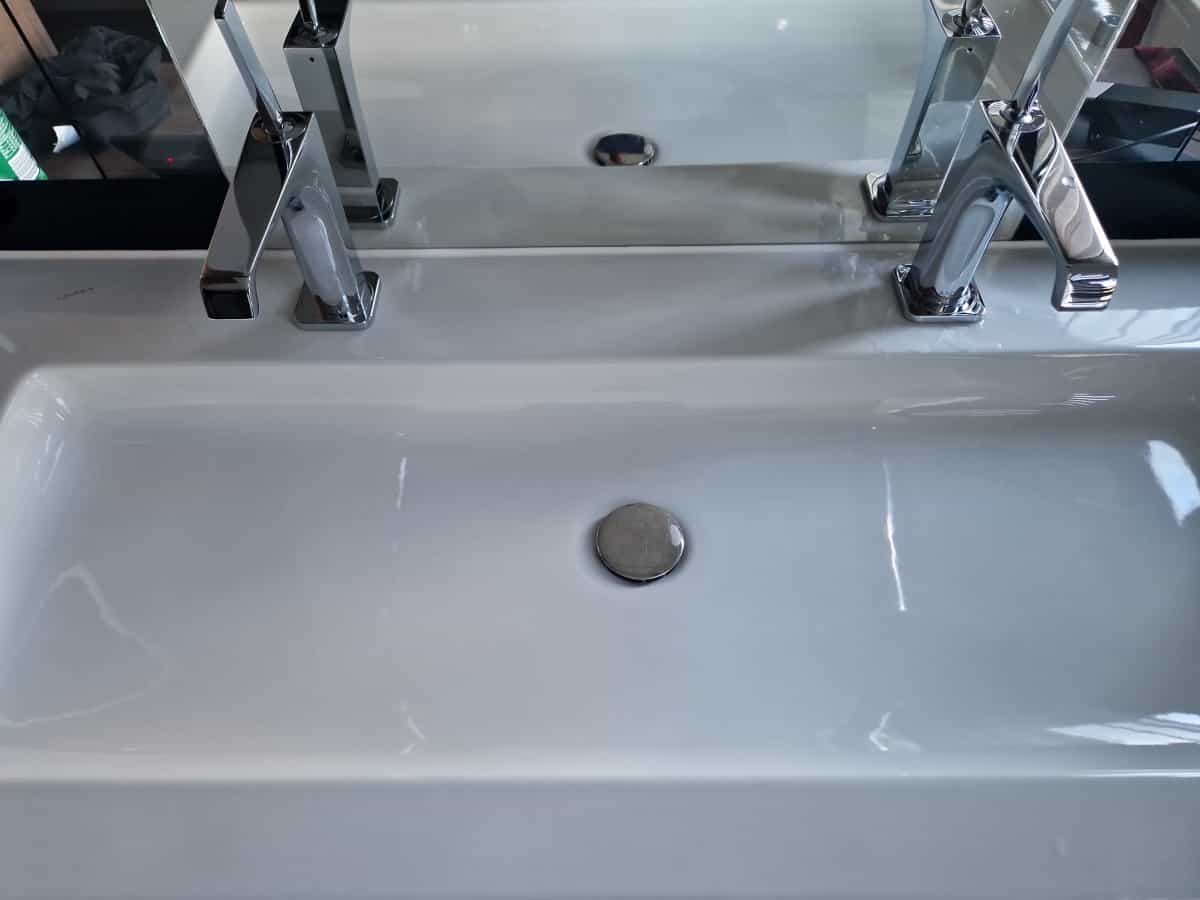 How to fix a gurgling bathroom sink