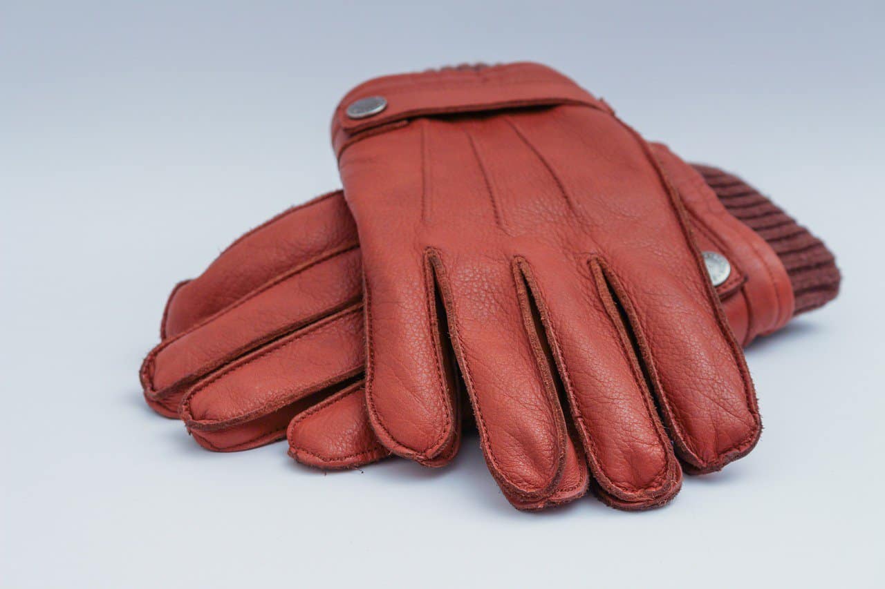 How clean leather gloves